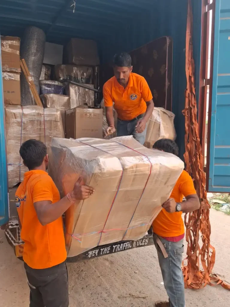 Team of Mehar Packers and Movers handling loading and unloading in Patna.