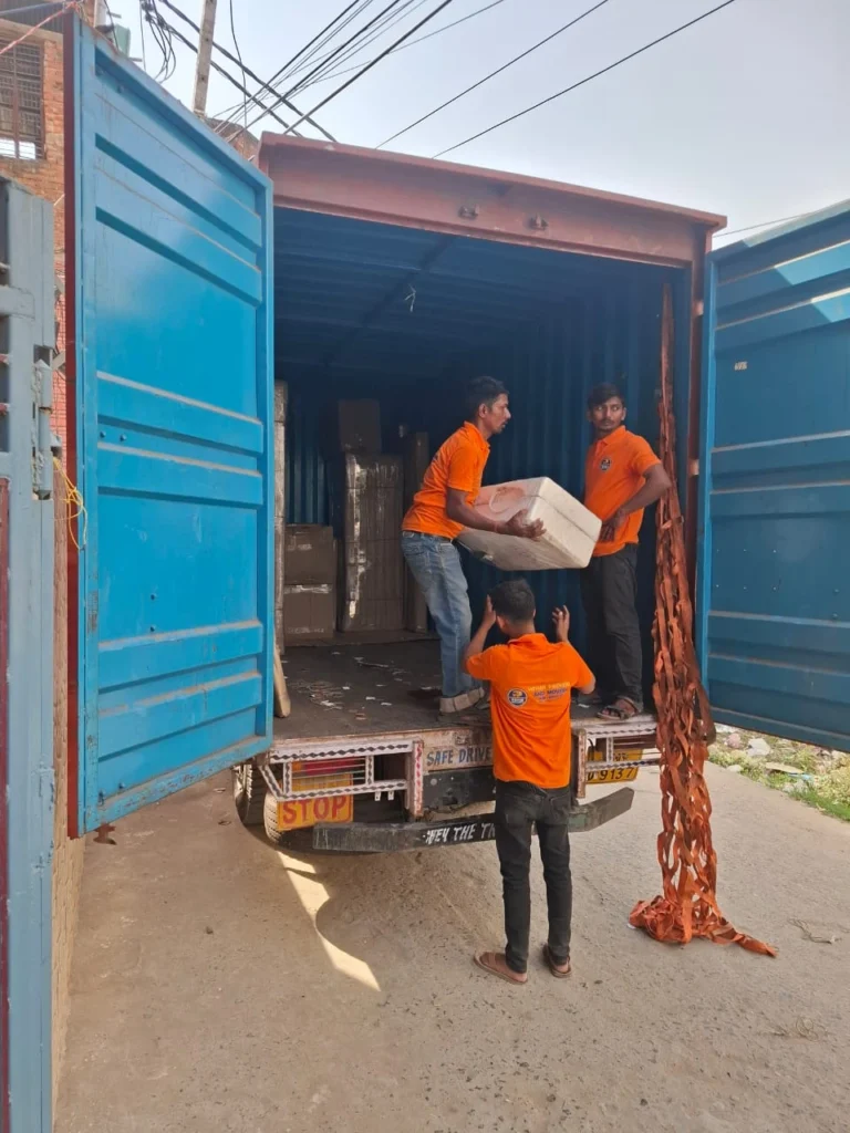 Mehar Packers and Movers – IBA Approved Professional Team Safely Loading Household Goods in Patna.