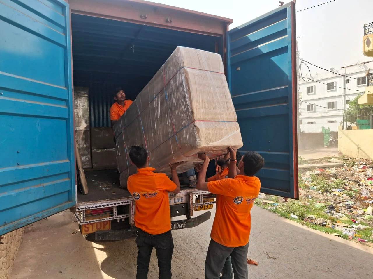 Office shifting service in Patna by Mehar Packers and Movers with professional packing and safe loading.